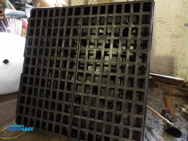 Lot 2-53104 - new eagle 4-drum spill containment pallet 60/5 gallons, #163BB