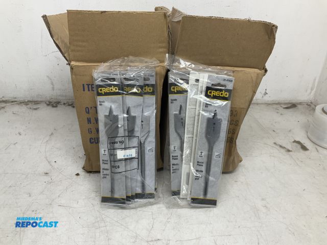 Lot 2-74614 - lot of (96) 1" Paddle Bits