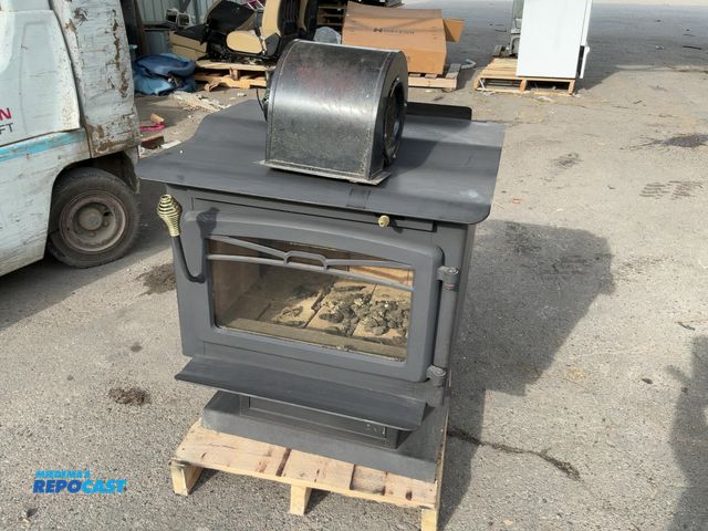 Lot 2-62876 - Century Heating FA300011 Wood Burning Stove.