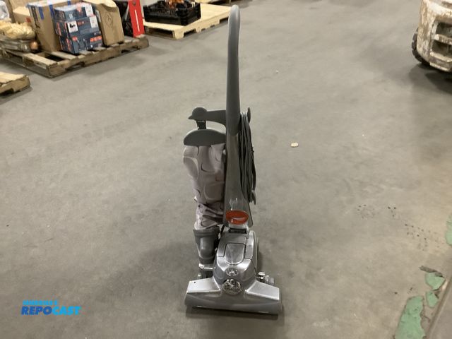 Lot 2-35128 - Korey Sentria vacuum cleaner.