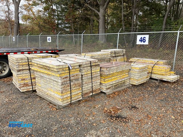 Lot 2-31757 - Mixed Lot Of Various Sized Concrete Forms
