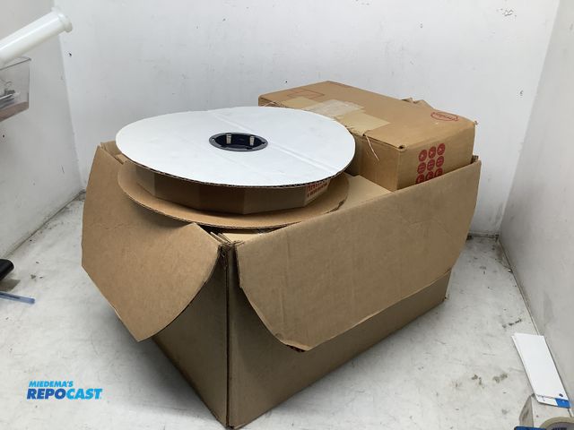 Lot 2-93503 - Lot of (6) 5 spools of meritek fixed axial leaded metal film resistor and one bag of Waldom electron...