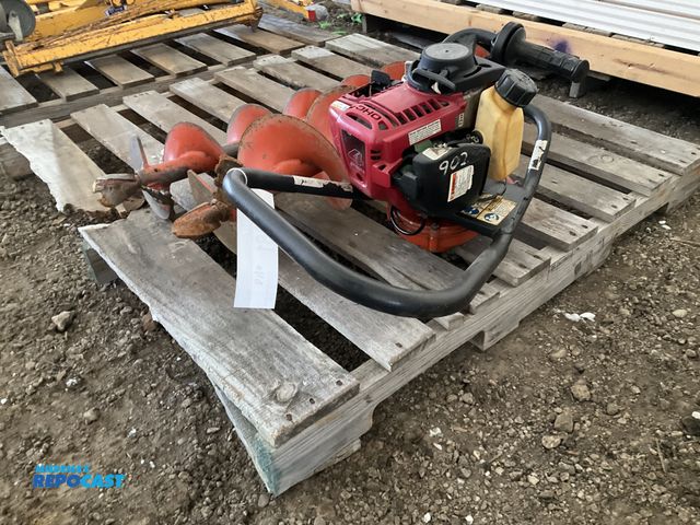 Lot 2-11081 - General 240H Post Hole Digger Portable Gas Powered Recoil Start