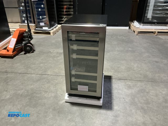 Lot 2-22650 - Scratch & Dent Vinotemp EL-WCU113-03 Connoisseur Series Compact 28-Bottle Dual-Zone Wine Cooler