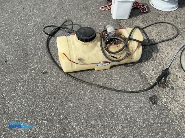 Lot 2-76967 - Lawn care sprayer with electrical pump.