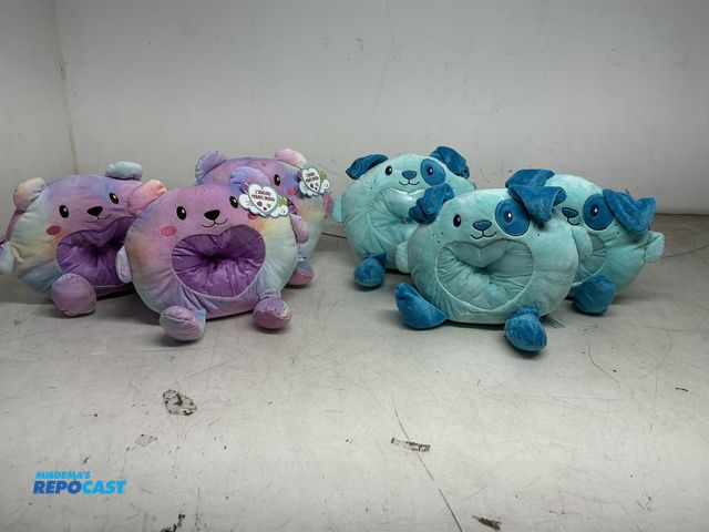 Lot 2-65776 - Lot of (6) Sensory Friends Plush (hide inside pocket)