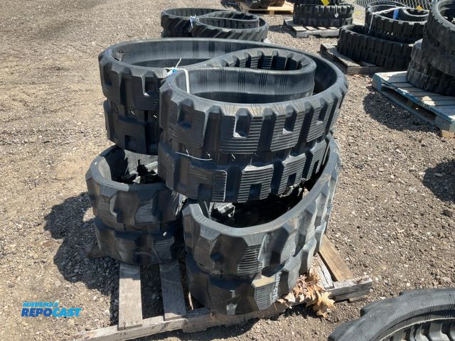 Lot 2-91984 - Set of (2) Rubber Skid Steer Tracks 320 x 86 x 53 Skid Steer