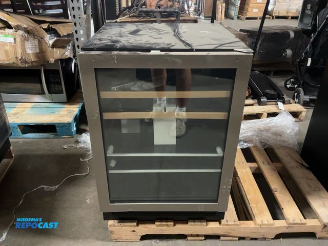 Lot 2-69225 - Scratch & Dent Vinotemp EL-24THWB 16-Bottle and 106-Can Beverage Cooler