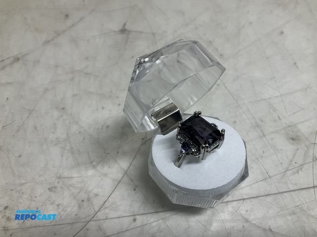 Lot 2-28519 - Silver size 11 Ring with Purple Diamond -  new