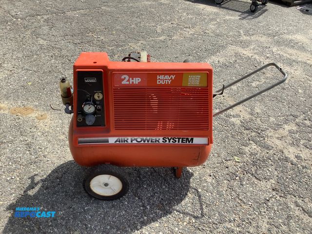 Lot 2-76649 - Montgomery Ward Air power system, 2HP, heavy duty, 8.8 SCFM at 40 PSI