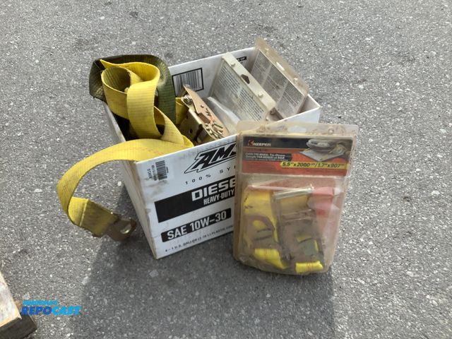 Lot 2-35013 - 5 Keeper Over the wheel tie down 5.5ftx2000LBS straps