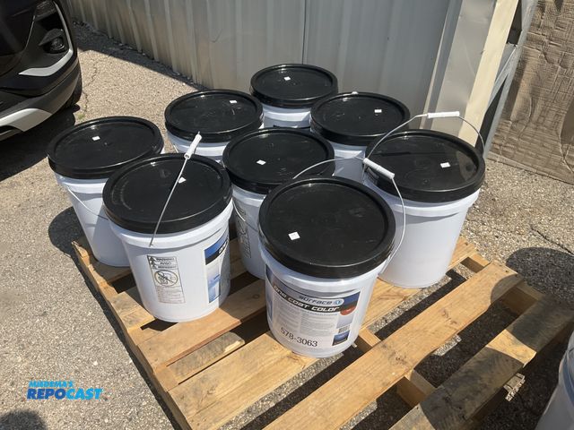 Lot 2-95118 - (8) 5gal. buckets of Cement/Pavement Acrylic Ready-Mix Paint