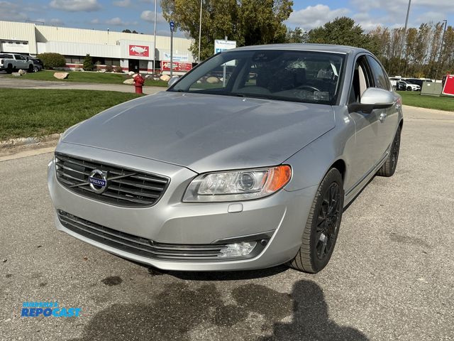 Lot 2-67247 - 2016 Volvo S80 Platinum Sedan FWD