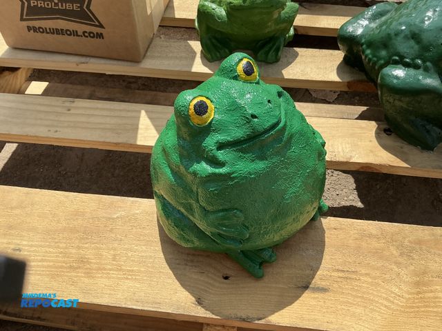 Lot 2-76897 - Goofy looking cement Frog Yard Art