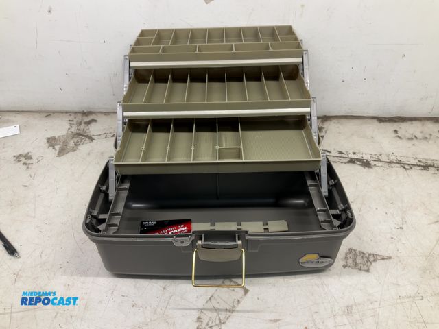 Lot 2-19085 - Plano Guide Series tacklebox, new