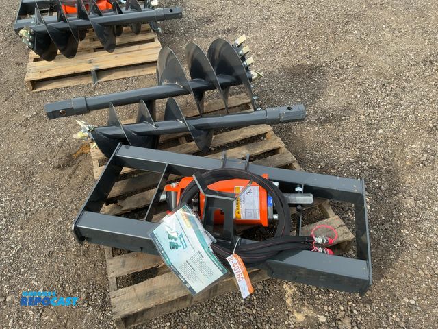 Lot 2-40780 - New Wolverine Hydraulic Auger Skid Steer Attachment, Model ADB-13-1218R, 15-20 GPM, Universal Quick ...