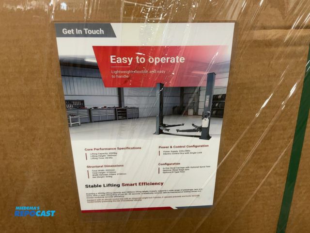 Lot 2-40108 - New SDLANCH Model TPL Two Post Lift, 4500 KG Lifting Capacity, 1800mm Lifting Height, 220/380 Volt E...