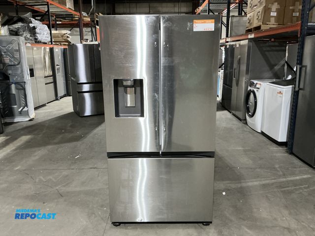 Lot 2-46436 - Scratch & Dent Samsung RF27CG5400SR Refrigerator/Freezer