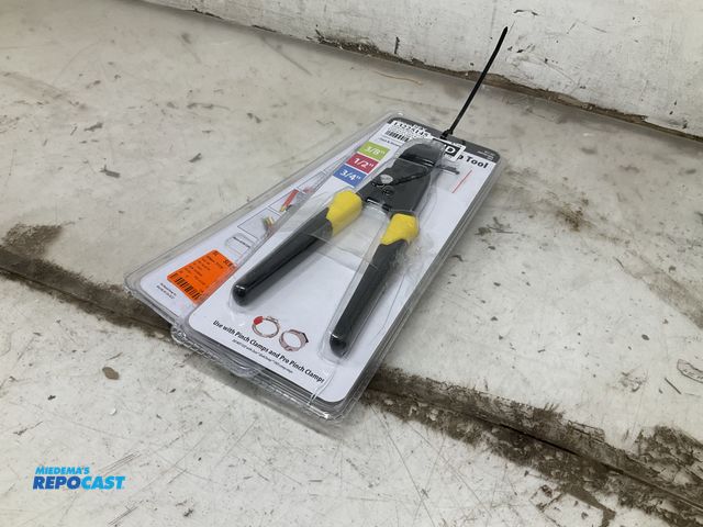 Lot 2-60829 - Lot of (2) Apollo 3/8", ½", 34" PEX Pinch Clamp Tool #69PTKG1096