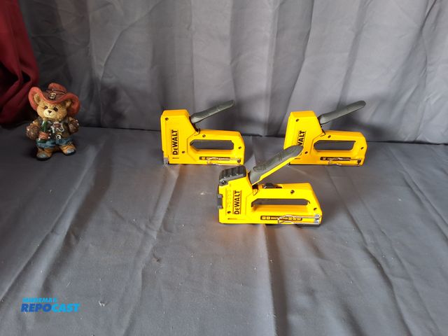 Lot 2-18968 - DEWALT STAPLE GUNS AND DEWALT TACKER