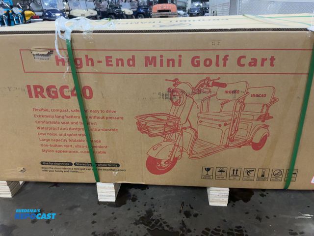 Lot 2-42594 - New SDLANCH IRGC40 3-Wheel Mini Electric Golf Cart / Scooter, 60 Volt, 600 Watt Motor, Three Speed, ...