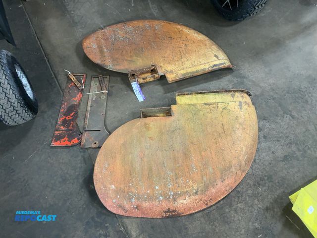 Lot 2-33508 - Set of (2) Rear Fenders off a Case 530 Tractor, includes some brackets off same tractor