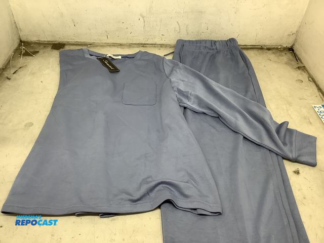 Lot 2-93310 - fantaslook 2 pc. pajama set XL