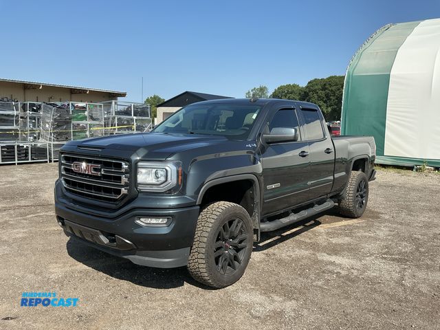 Lot 2-30206 - 2019 GMC Sierra Limited 1500 Base Double Cab 4WD Double Cab Standard Box Pickup Truck 4x4
