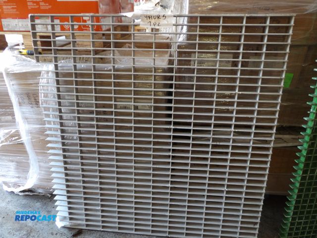 Lot 2-58330 - New Fiberglass Moltruded grating 4 x4 corvex, gray, grit-top #4AUR5