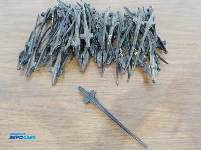 Lot 2-21524 - Case/International Grain Head Tines, Approximately (60)