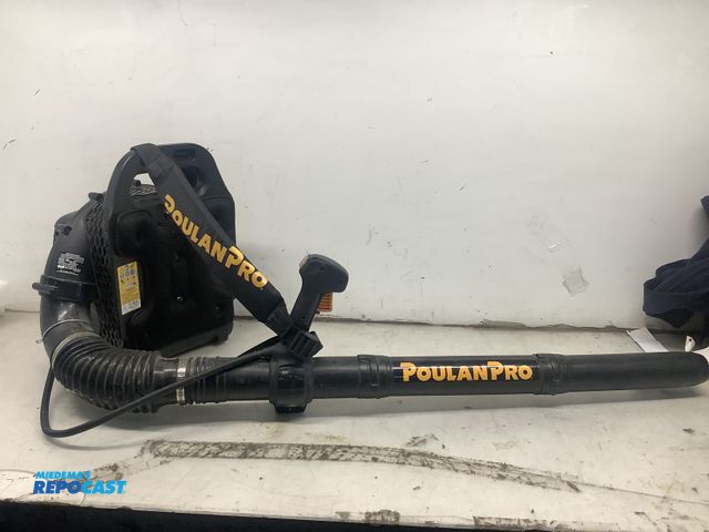 Lot 2-95996 - PoulanPro  PR 48BT Gas Powered