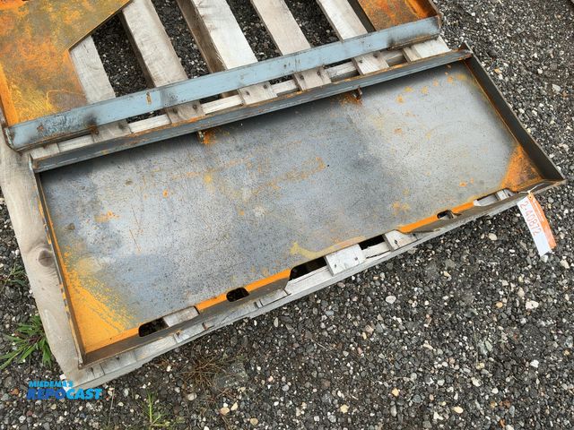 Lot 2-40872 - New Wolverine Skid Steer Quick Attach Mounting Plate, approx. 1/4" thick