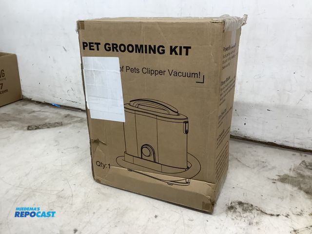 Lot 2-92305 - Pet grooming vacuum kit