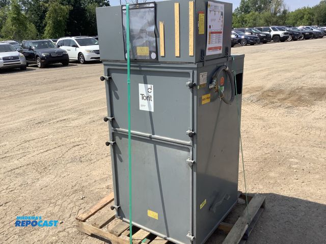Lot 2-91124 - Industrial Donaldson Tori’s dust collector model SMDC –WS46