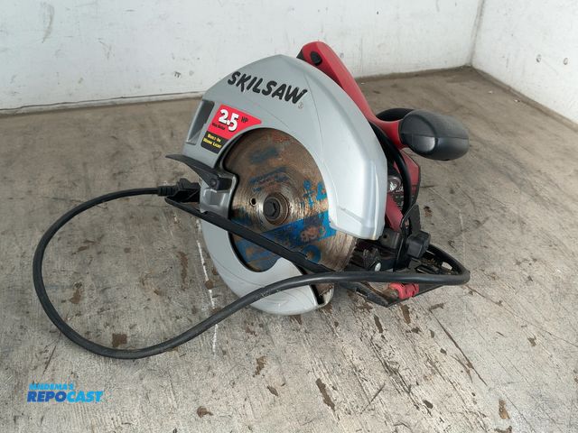 Lot 2-66594 - Skil saw 5650 2.5hp 7 1/4” blade
