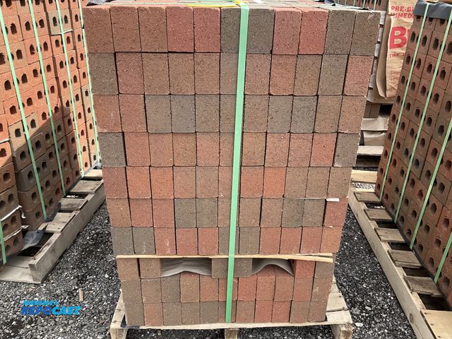 Lot 2-91526 - Belden Brick Company (1) Pallet of MOD RUBIGO BLD VEL 082527 Rubigo Red Velour Brick