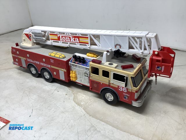 Lot 2-75199 - Tonka Vintage Fire Rescue truck