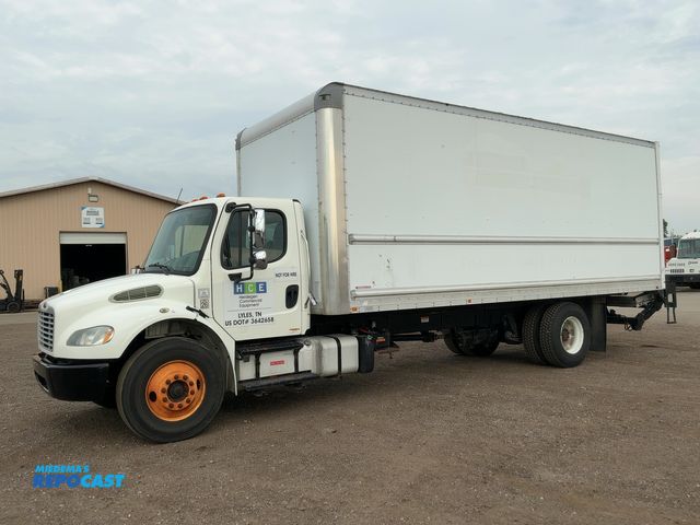 Lot 2-11166 - 2014 Freightliner M2 24' Box Truck
