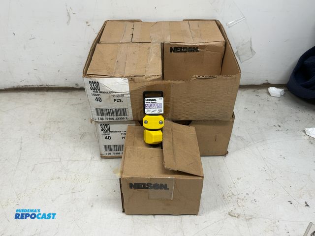 Lot 2-96941 - (2) Boxes of New 5/8" &amp; 3/4" hose repair mendors - 40 ends per box (80 total)