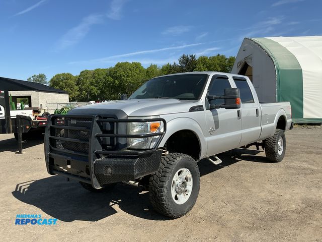 Lot 2-40007 - 2012 Ford F250 SD XL Crew Cab Long Bed 4WD Crew Cab Long Box Pickup Truck 4x4