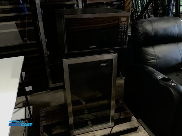 Lot 2-27779 - Danbay beverage cooler- Model: DBC120BLS-3 and a Samsung household microwave oven