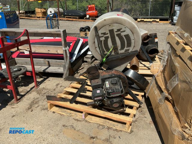 Lot 2-76253 - Predator engines  212cc Trac Vac model 470