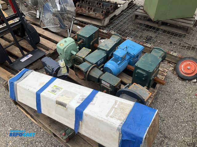 Lot 2-91350 - Skid lot of various gear reducers approximately 11