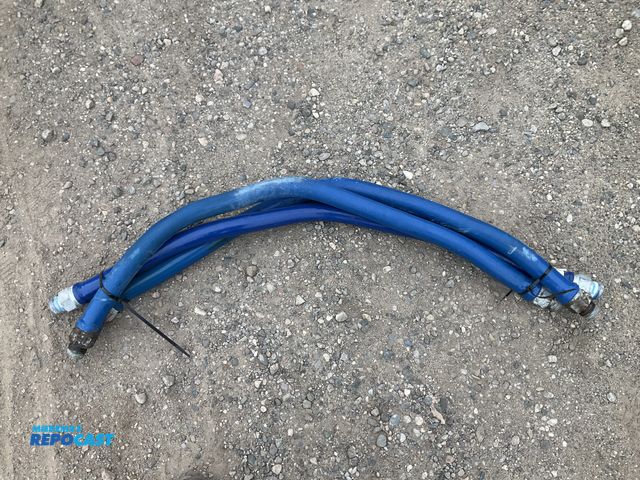 Lot 2-62779 - 3 pieces of 3/4" gas hose