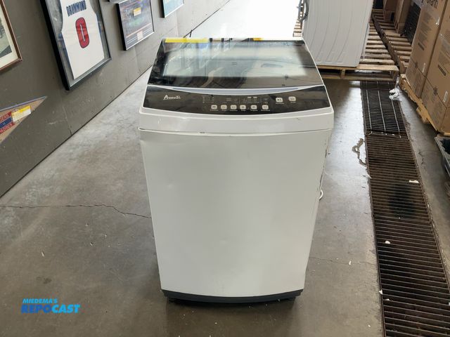 Lot 2-11531 - Scratch & Dent Avanti STW30D0W Compact Top-Load Washer