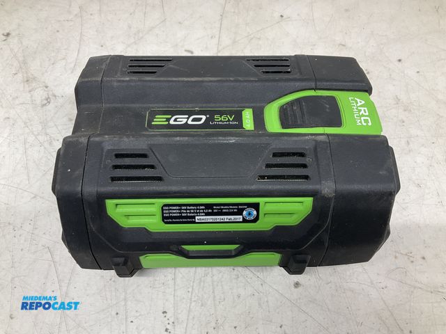 Lot 2-95032 - GO 56V lithium-ion battery charger