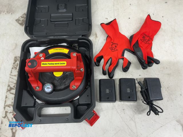 Lot 2-79712 - KVNTOOLS New 200mm Labor-Saving Arm Jacks &amp; Heavy Pump Suction Cups (1 pack)