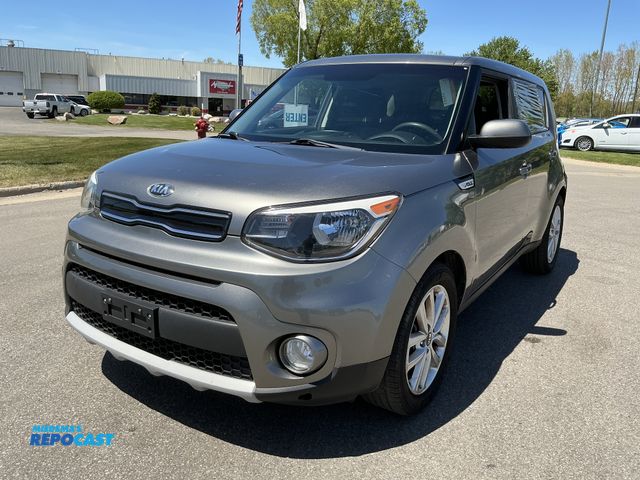 Lot 2-46652 - 2019 Kia Soul + SUV FWD