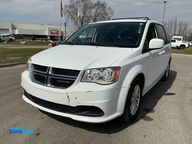 Lot 2-40414 - 2016 Dodge Grand Caravan SXT Mini Van FWD