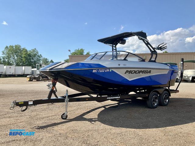 Lot 2-20328 - 2021 Moomba Kaiyen 21’ 5” Open Bow Boat